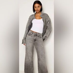 Good American Good Ease Relaxed Jeans